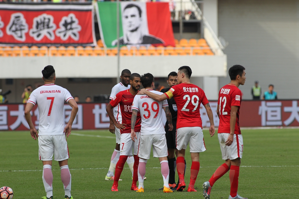 kaiyun sports-包含清晨足总杯传出新动向，上海久事扳平良机，管理层表态：态度坚定，阵容厚度经受考验的词条