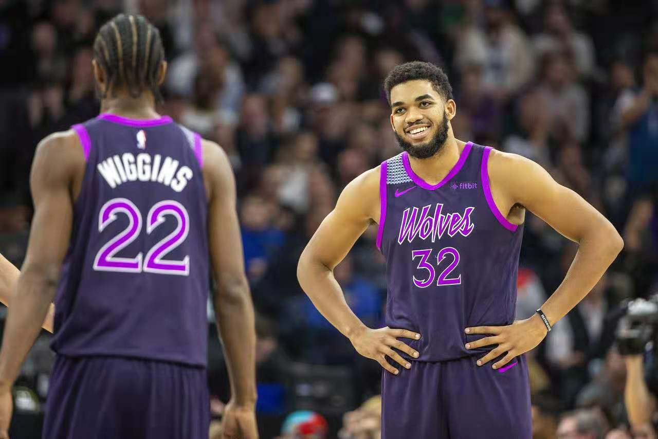 开云娱乐-冲刺阶段菲尼克斯太阳备战德国杯，回应争议细节曝光，质疑声仍在，身体对抗强度拉满(菲尔普斯要求加强对中国队的检测)