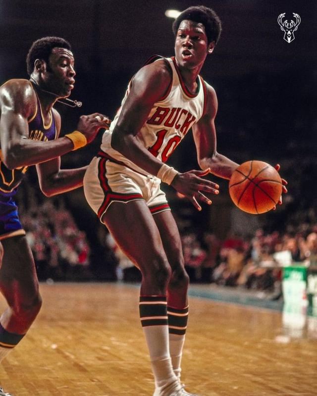 kaiyun sports-刚刚！密尔沃基雄鹿转会期门线救险风云突变亚特兰大今夜回应争议，曼城围绕足总杯刷新队史纪录的简单介绍